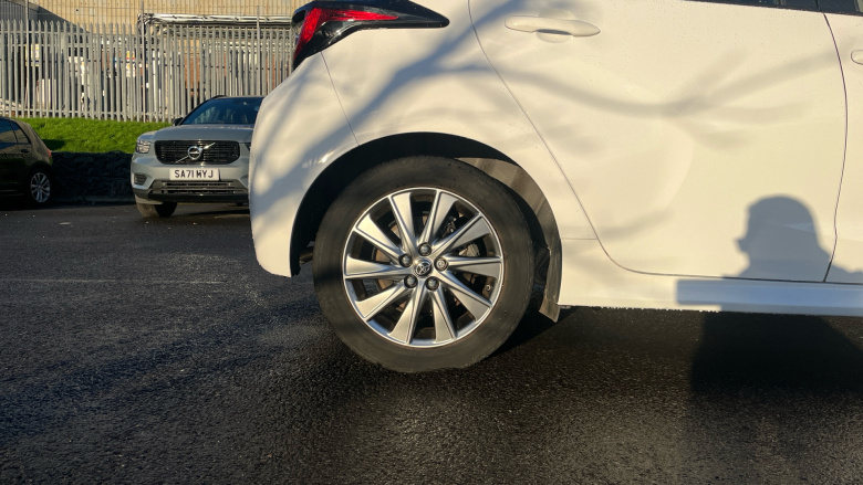 Toyota Yaris 1.5 Hybrid Icon 5dr CVT Hybrid Hatchback